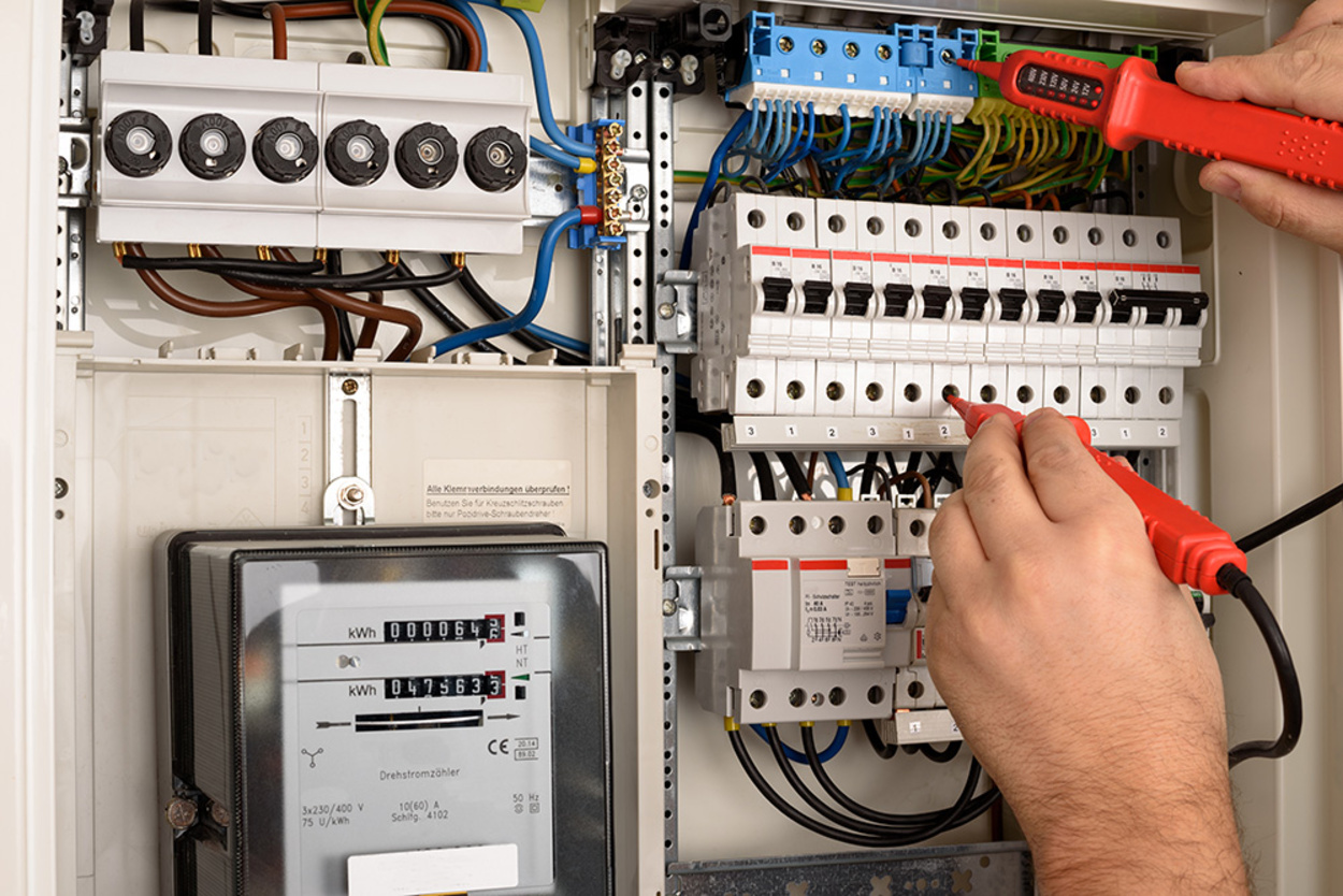 E-Check bei Elektro Schmid in Roding