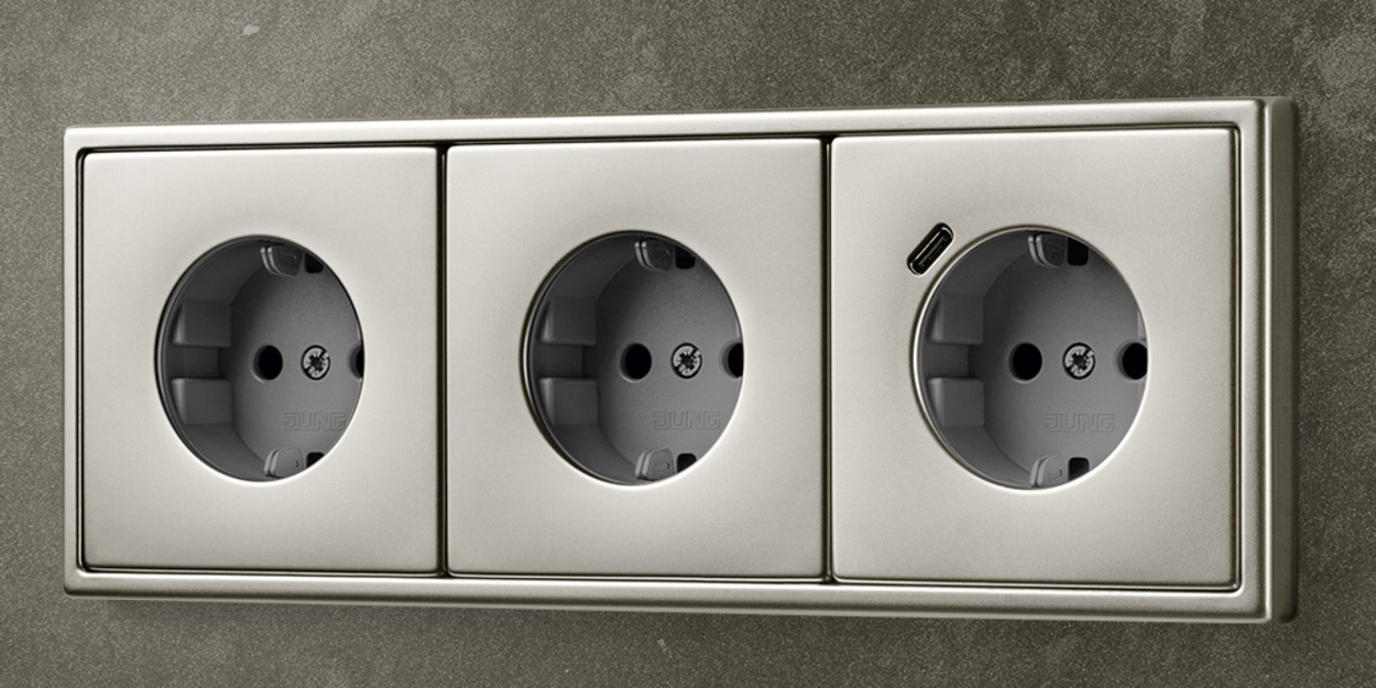 SCHUKO® Steckdosen mit USB bei Elektro Schmid in Roding