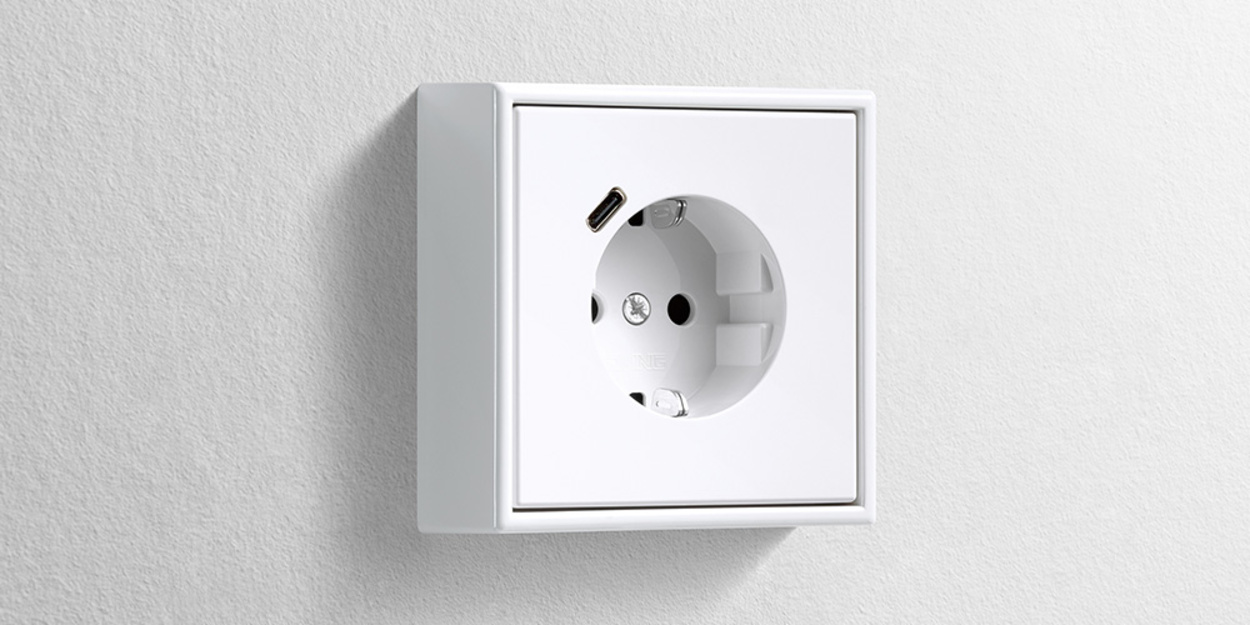 Erweiterter Anschlussraum für die Nachrüstung bei Elektro Schmid in Roding
