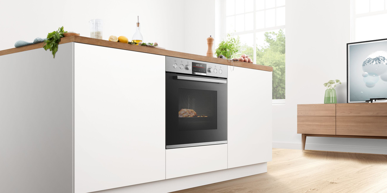 Backöfen und Herdsets bei Elektro Schmid in Roding
